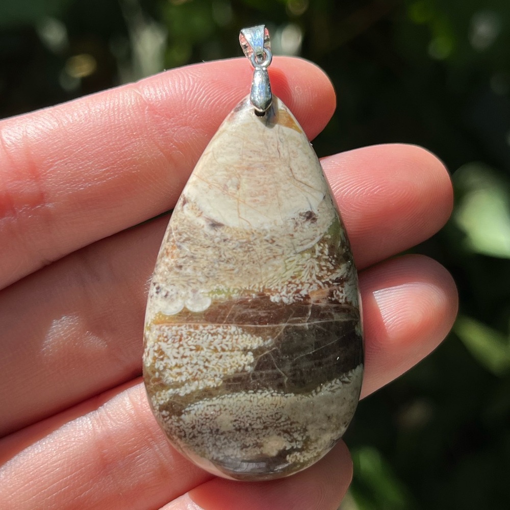 Sterling silver tear‎ drop money agate pendant 1403